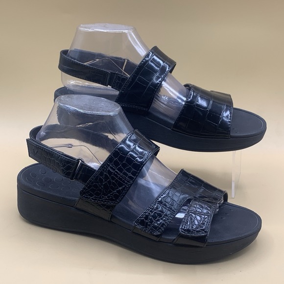 Vionic Shoes - Vionic Roma Sandals - Size 10
